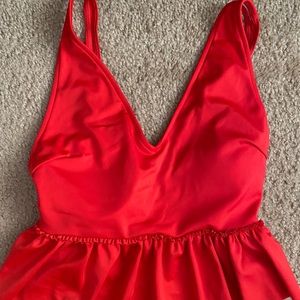 Kortni Jeane EUC Red V-Neck Top